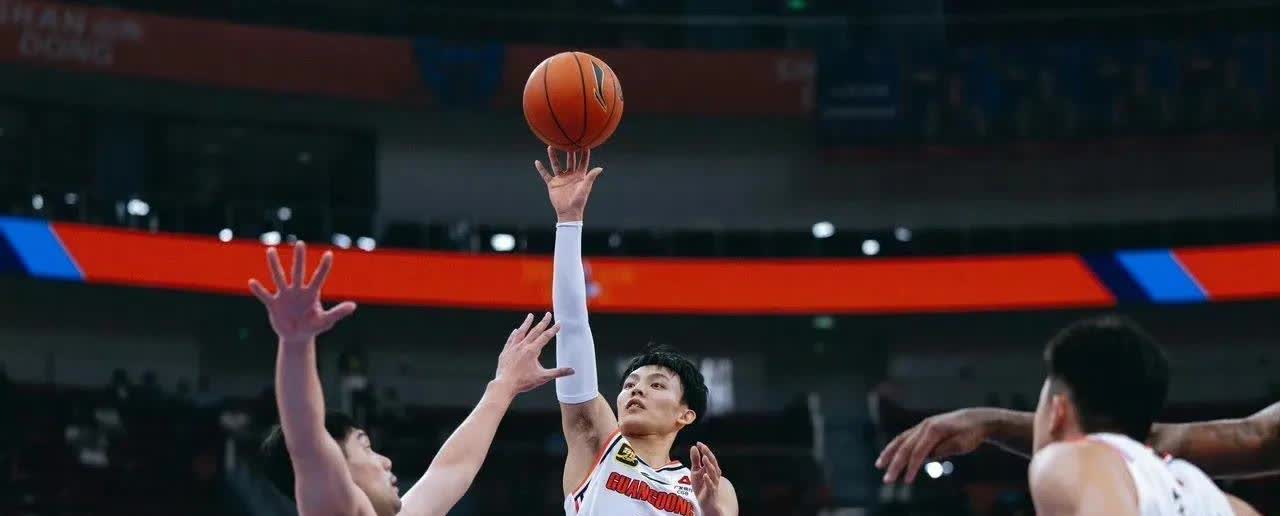 包含云南男篮客场大胜，取得赛季开门红的词条